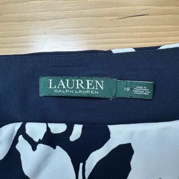 Lauren Ralph Lauren Floral Print Dress Sleeveless Black White Fit&Flare Size 16 - Picture 2 of 4